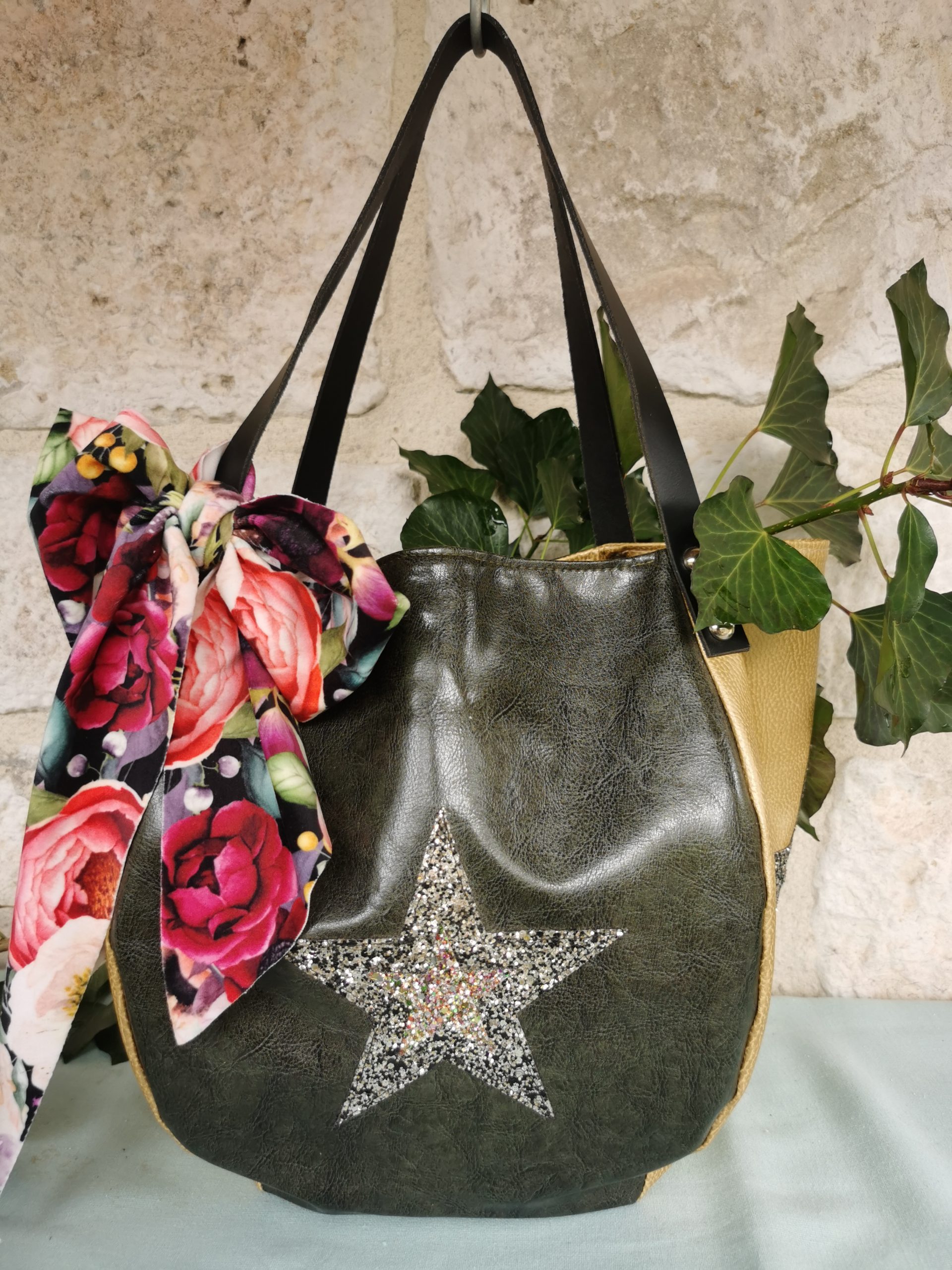 Sac baluchon en simili & gros nœud