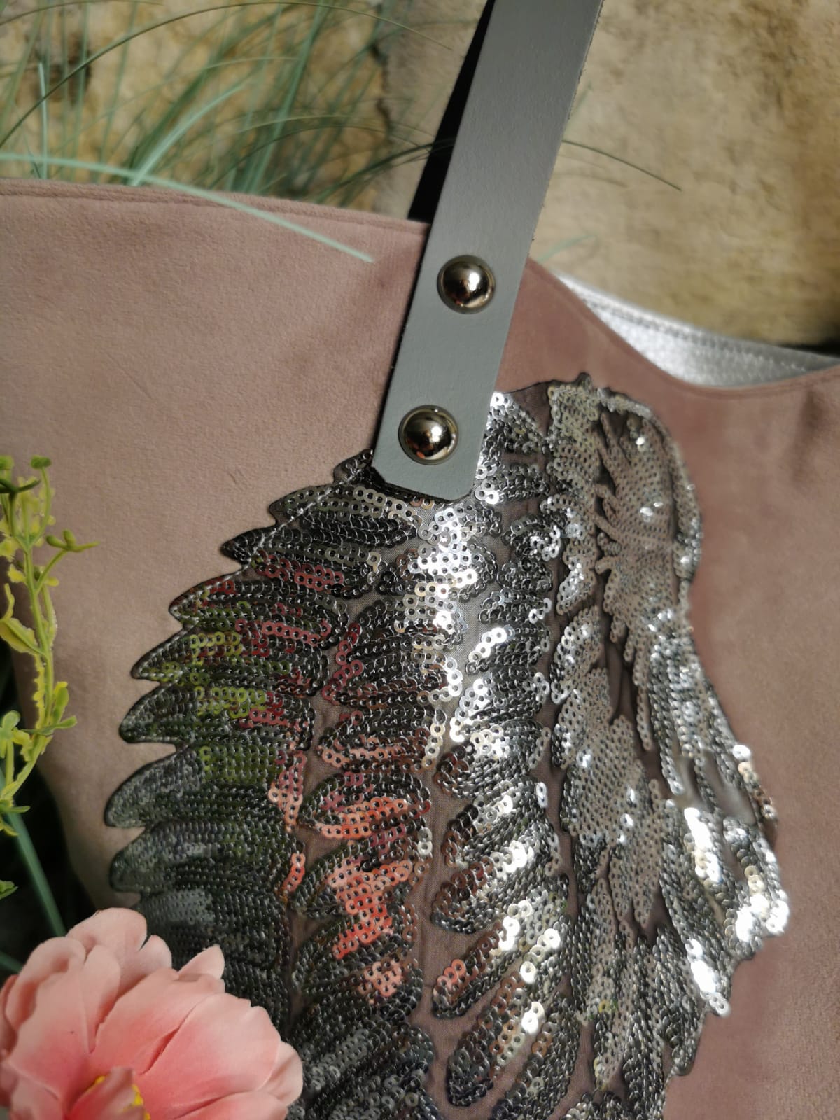Sac cabas ailes sequins en velours – Image 4