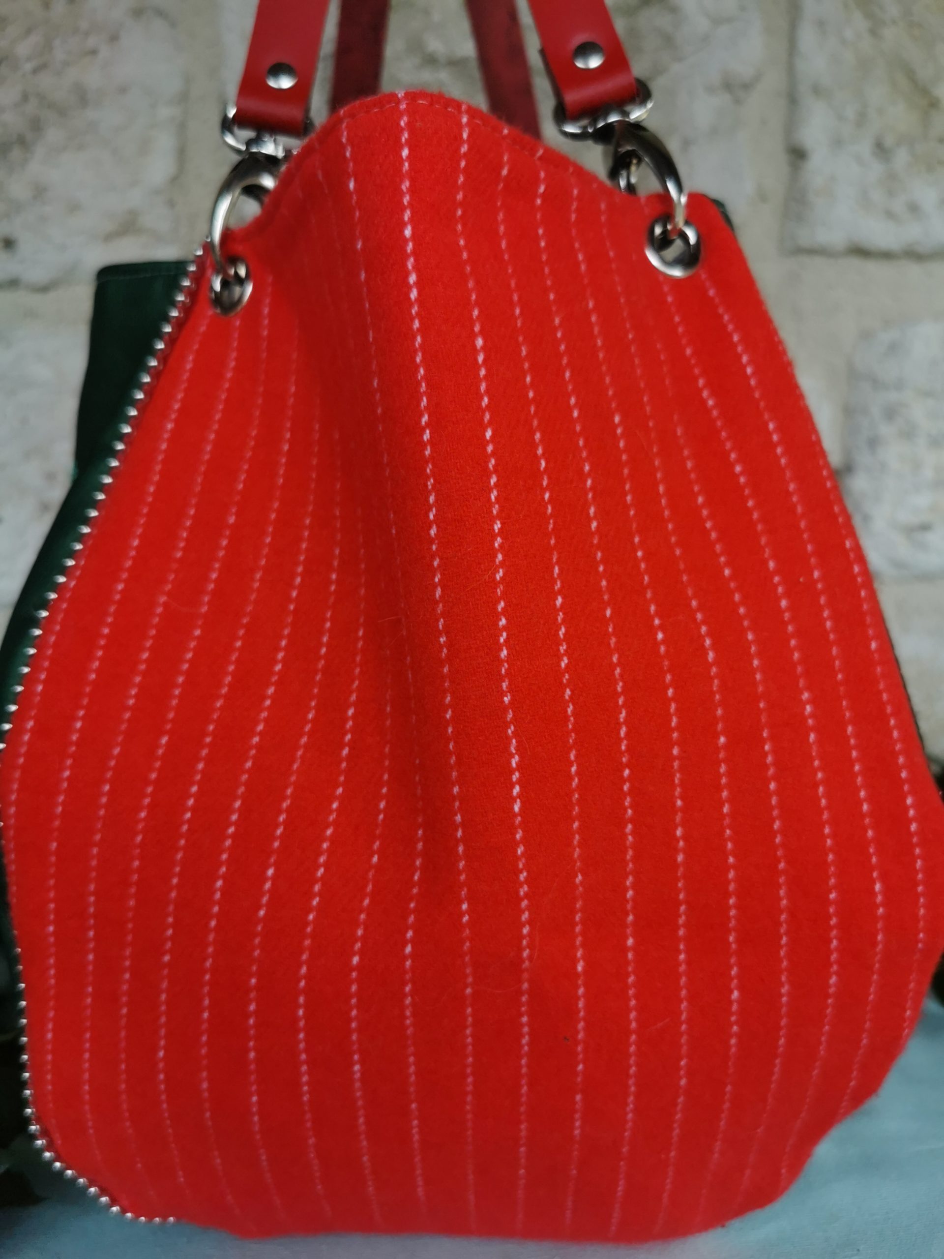 Sac baluchon simili et fausse fourrure... – Image 10